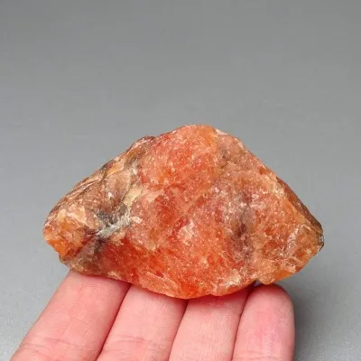 Triplite raw mineral 93.3g, Pakistan
