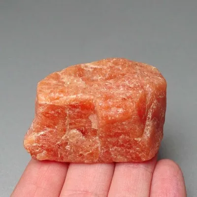 Triplite raw mineral 87.5g, Pakistan