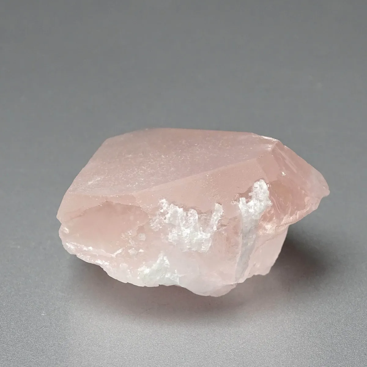 Morganit přírodní krystal 83,6g, Afganistán