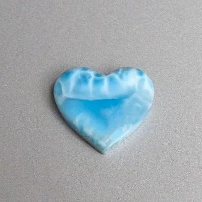 Larimar Herz-Cabochon Top-Qualität 11,7g, Dominikanische Republik