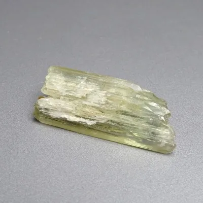 Natürlicher Hiddenit-Kristall 14,7g, Afghanistan