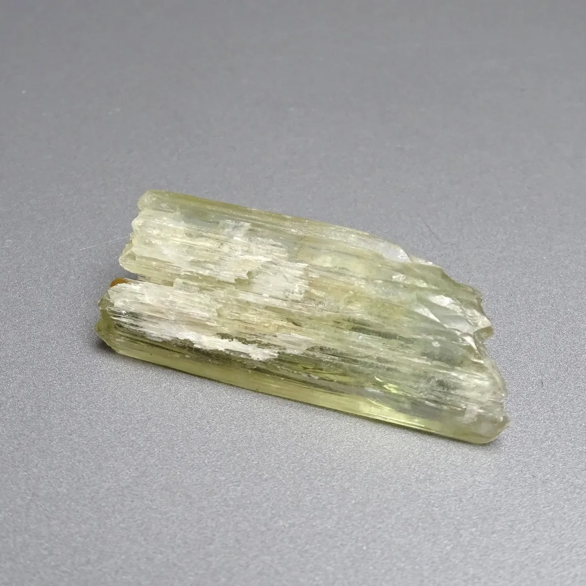 Hiddenite natural crystal 14.7g, Afghanistan