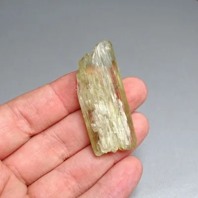 Natürlicher Hiddenit-Kristall 14,7g, Afghanistan