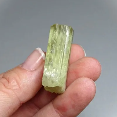 Natürlicher Hiddenit-Kristall 20,8g, Afghanistan