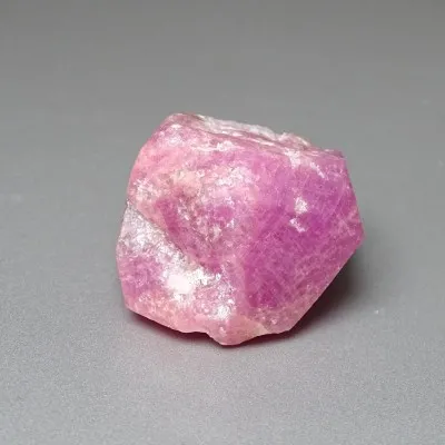 Natural raw ruby 97.2g, Macedonia