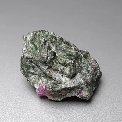 Natural raw ruby in rock 63.8g, Greenland