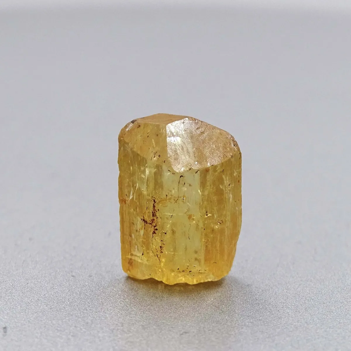 Topaz imperial natural crystal 3.3g, Brazil