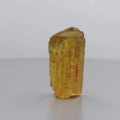 Topaz imperial přírodní krystal 9,3g, Brazílie