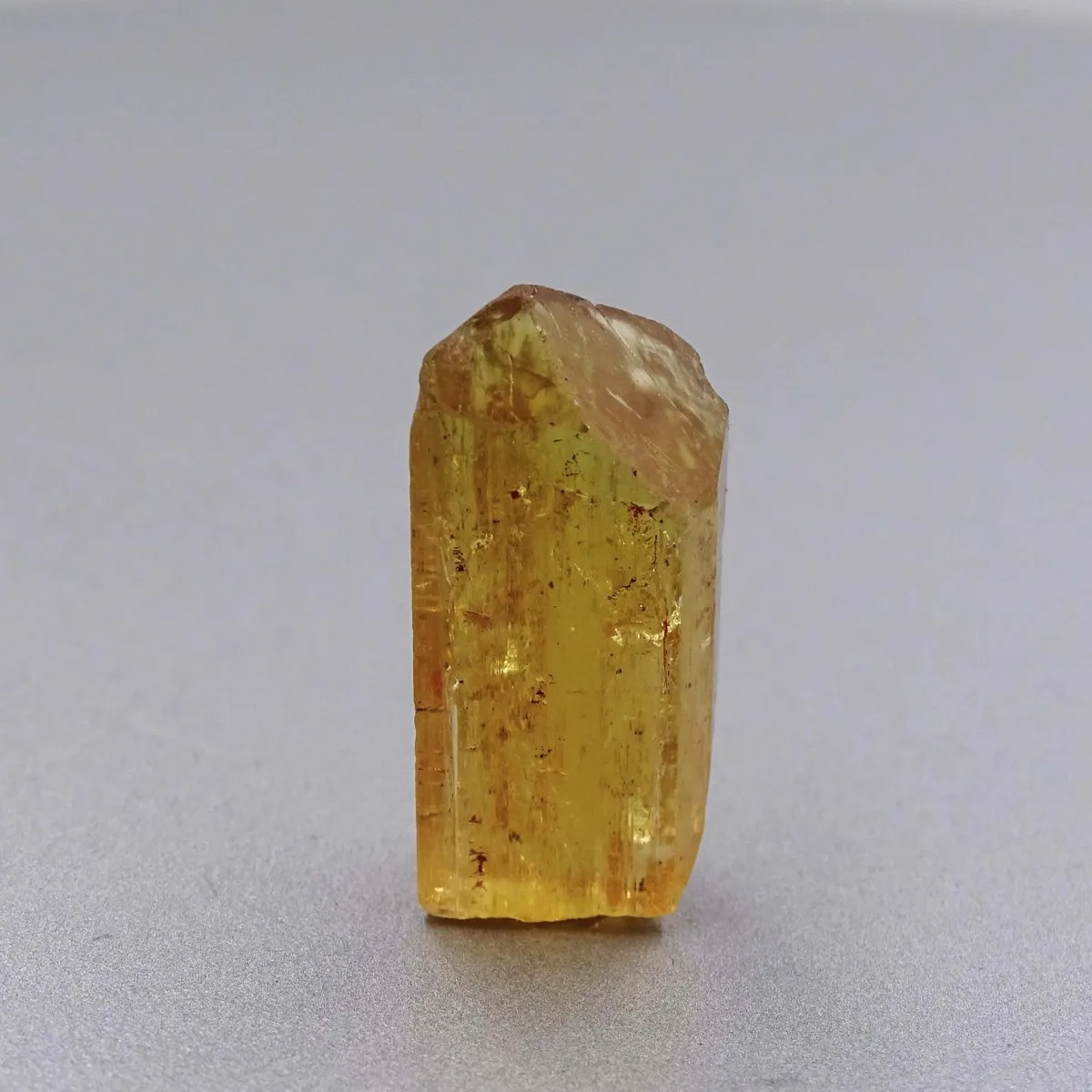 Topaz imperial natural crystal 9.3g, Brazil