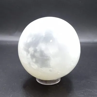Selenitkugeln mit Chakra-Symbolen 582g, Marokko