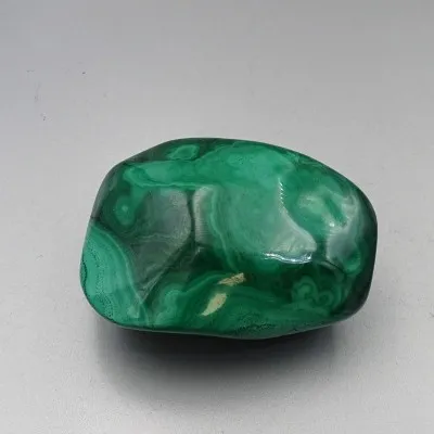 Malachite polished 445g, Congo