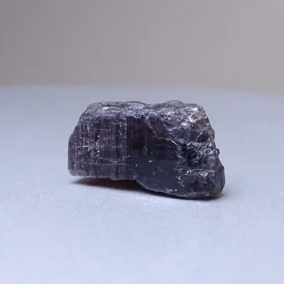 Tanzanit přírodní surový minerál 17,8g, Tanzánie