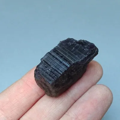 Tanzanit přírodní surový minerál 17,8g, Tanzánie