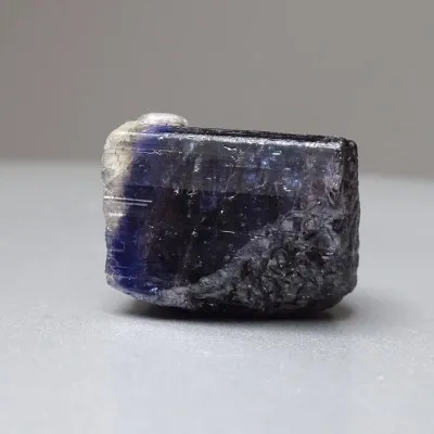 Tanzanit přírodní surový minerál 28g, Tanzánie