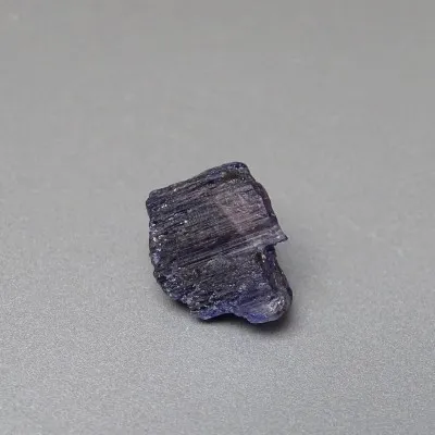 Tanzanit tepelně neupraven přírodní surový minerál 5,7g, Tanzánie