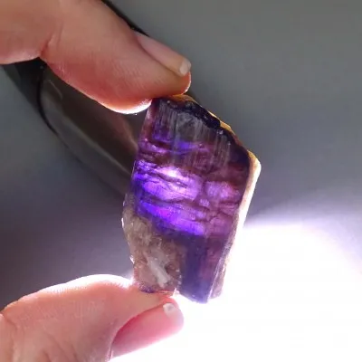 Tanzanit tepelně neupraven přírodní surový minerál 25,4g, Tanzánie