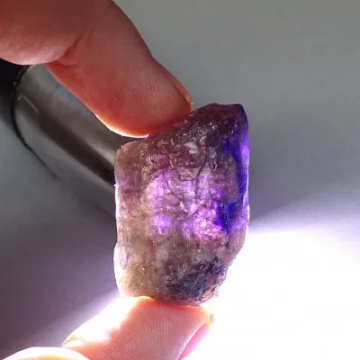 Tanzanit tepelně neupraven přírodní surový minerál 25,4g, Tanzánie