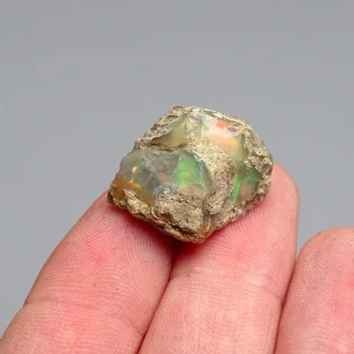 Ethiopian opal natural 2.6g, Ethiopia