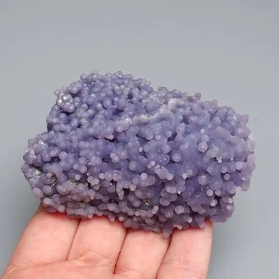 Hroznový chalcedon 156g, Indonésie