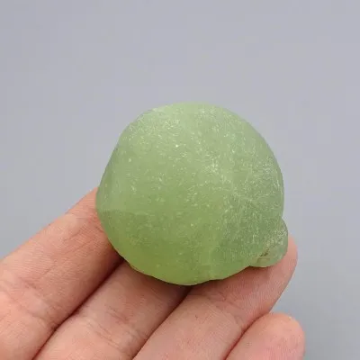 Prehnite natural mineral 53.7g, Mali