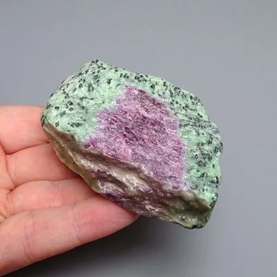 Ruby in zoisite natural mineral 169g, Tanzania