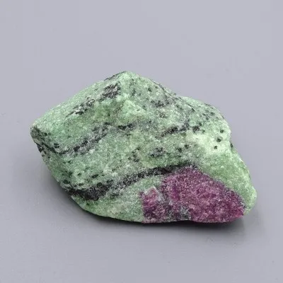 Rubin in Zoisit Naturmineral 151g, Tansania