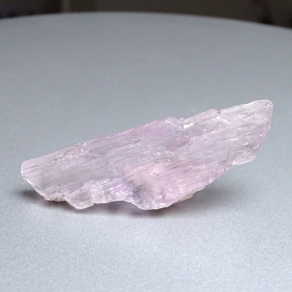 Kunzit natürlicher Kristall 15g, Afghanistan