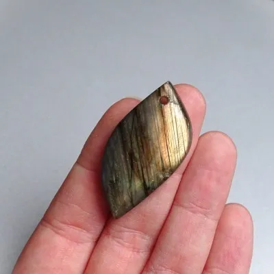 Labradorite cabochon 10.4g, Madagascar