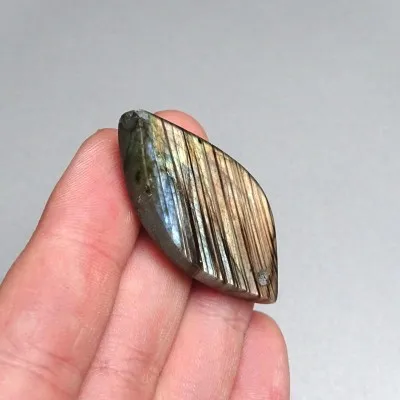 Labradorit Cabochon 10,4g, Madagaskar