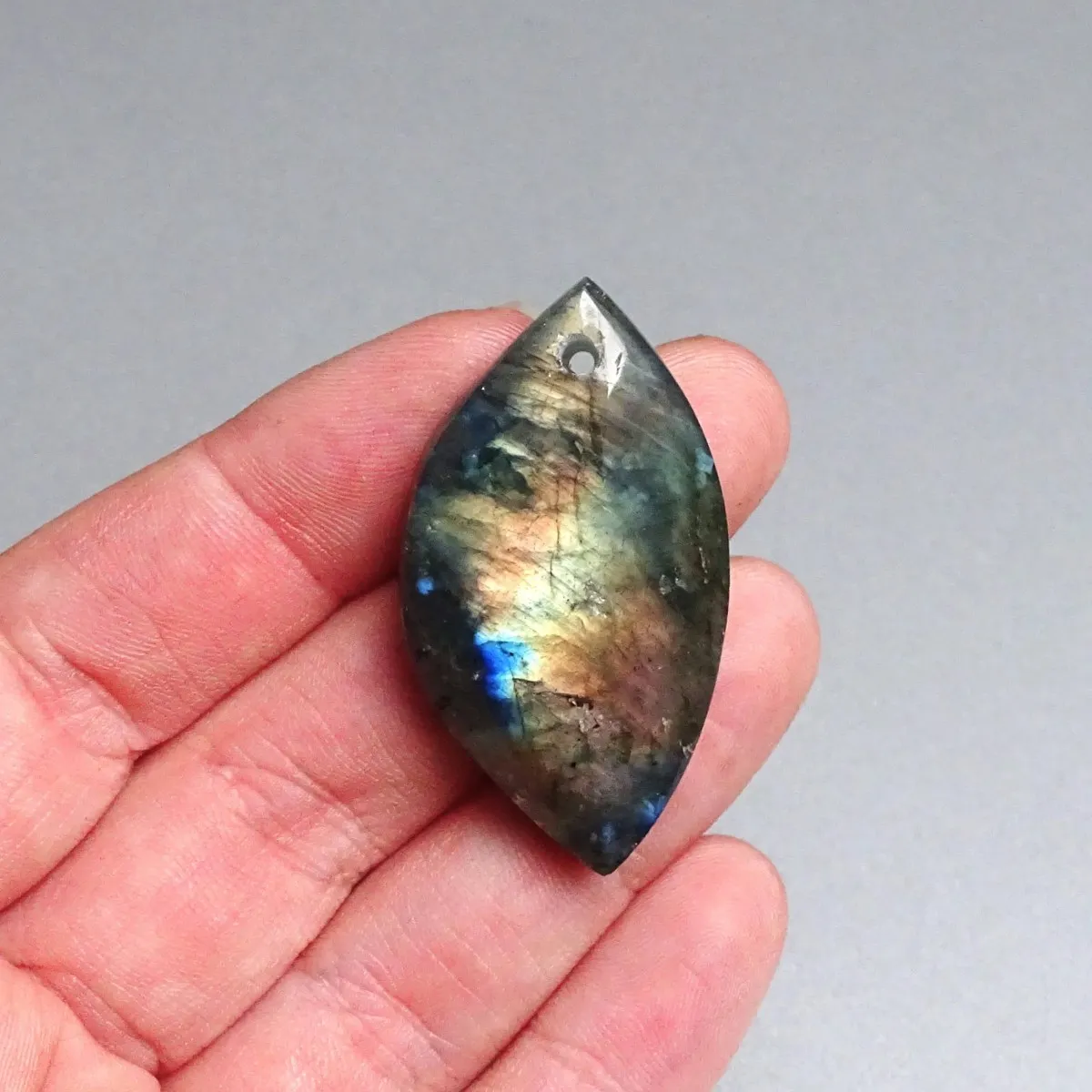 Labradorit Cabochon 14,5g, Madagaskar