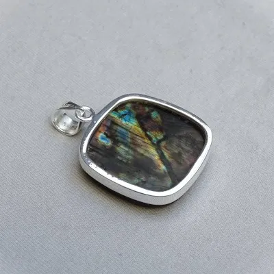 Labradorit-Anhänger in Silber 15,6g, Madagaskar