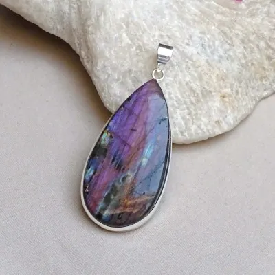Labradorit-Anhänger in Silber 23g, Madagaskar