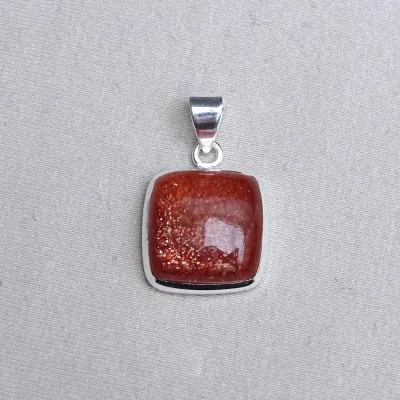 Sonnenstein-Anhänger aus Silber 6,1g, Top-Qualität, Indien