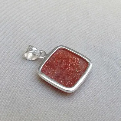 Sonnenstein-Anhänger aus Silber 7,4g, Top-Qualität, Indien
