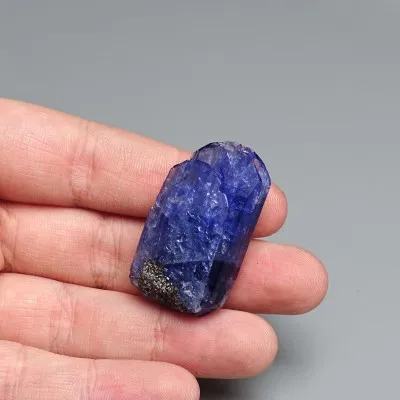 Tanzanit přírodní krystal 19,13g, Tanzánie