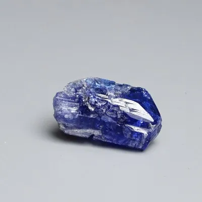 Tanzanit přírodní krystal 25,7g, Tanzánie