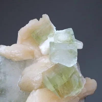 Apophyllitgrüner Kristall, Stilbit 382g, Indien