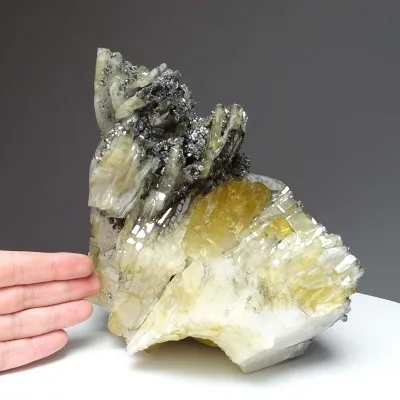 Barite natural mineral, crystals 5769g, Morocco