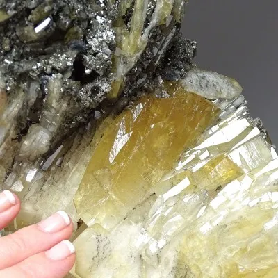 Baryt přírodní minerál, srostlice krystalů 5769g, Maroko
