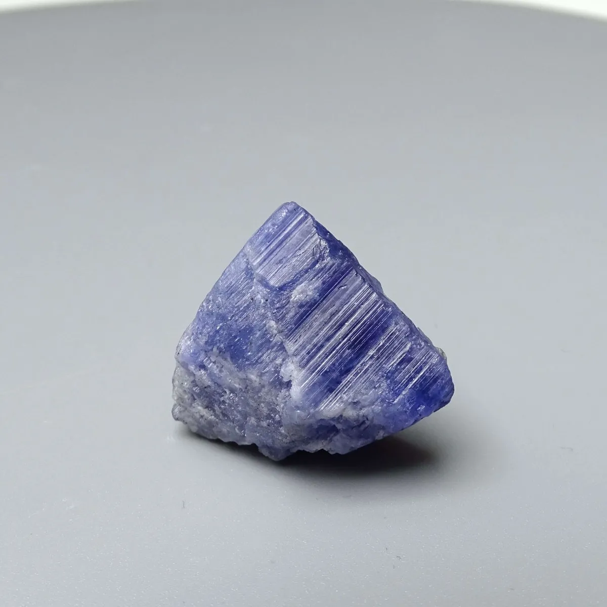 Tanzanit surový minerál 18,1g, Tanzánie