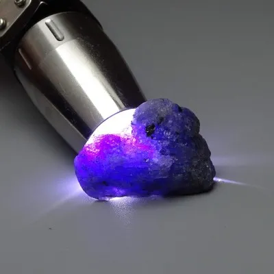 Tansanit-Rohmineral 17,2g, Tansania