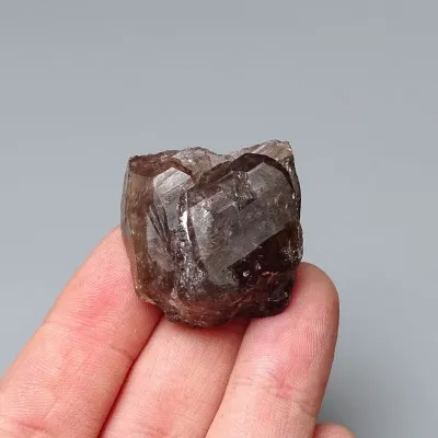 Axinite natural crystal 20.8g, Pakistan