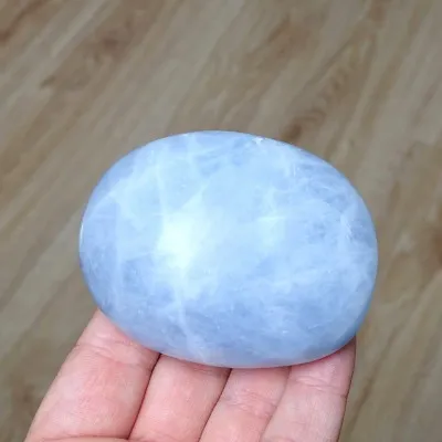 Kalcit modrý hmatka 171g, Madagaskar