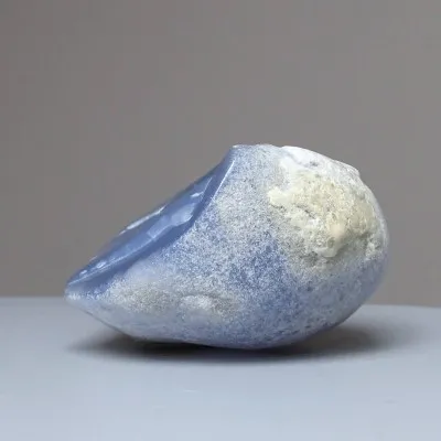 Chalcedonblau natur poliert 194g, Türkei