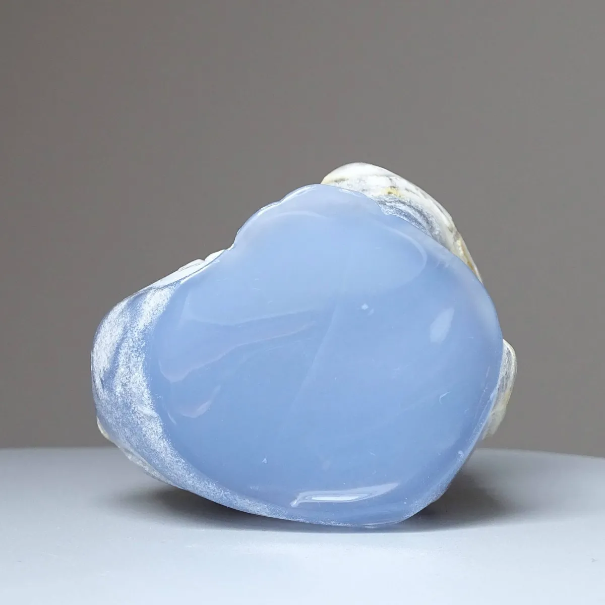 Chalcedon modrý přírodní leštěný 295g, Turecko