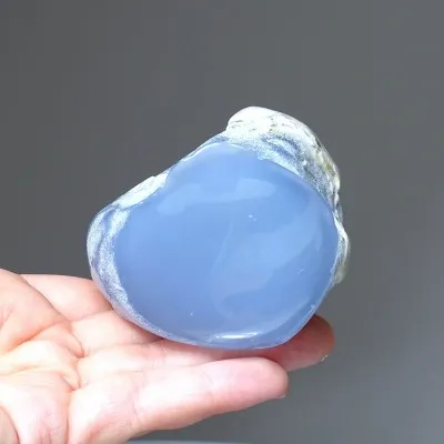 Chalcedonblau natur poliert 295g, Türkei
