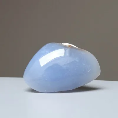 Chalcedonblau natur poliert 74g, Türkei