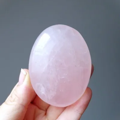 Rosequartz tactile size XL, Madagascar