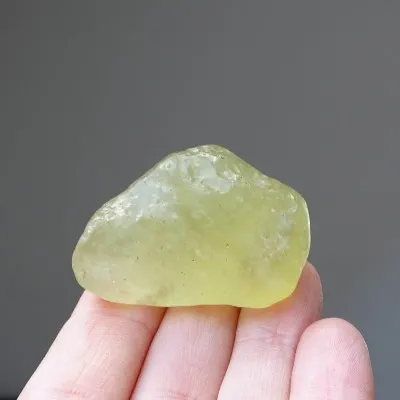 Libysches Glas Naturtektit 30,7g, Libyen