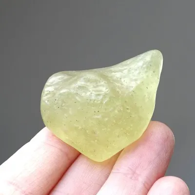 Libysches Glas Naturtektit 30,7g, Libyen